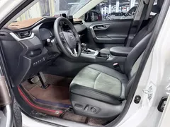 2023 Toyota RAV4 2.0L CVT 4WD Adventure, белый — фото 8
