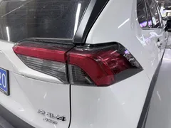 2023 Toyota RAV4 2.0L CVT 4WD Adventure, белый — фото 19