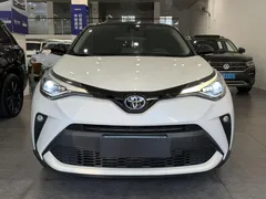 2022 Toyota C-HR 2.0L Leading, белый — фото 2