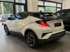 2022 Toyota C-HR 2.0L Leading, белый — фото 6