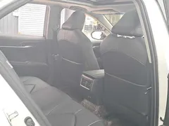 2021 Toyota Camry 2.5G Luxury, белый — фото 12