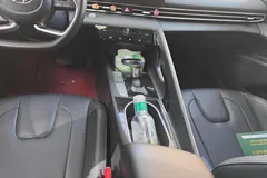 2022 Hyundai Elantra 1.5L CVT LUX Premium — фото 15