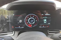 2022 Hyundai Elantra 1.5L CVT LUX Premium — фото 16