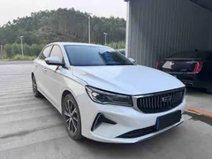 2022 Geely Emgrand 4th Gen 1.5L CVT Premium, белый — фото 3