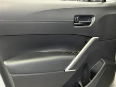 2023 Toyota Frontlander 2.0L CVT Leading, белый — фото 12