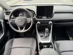 2022 Toyota Wildlander 2.0L 2WD Luxury, белый — фото 12