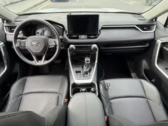 2022 Toyota Wildlander 2.0L 2WD Luxury, белый — фото 13