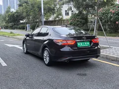 2023 Toyota Camry 2.0G Luxury, чёрный — фото 3
