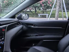 2023 Toyota Camry 2.0G Luxury, чёрный — фото 10