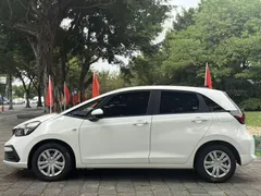 2021 Honda Fit 1.5L CVT, белый — фото 3