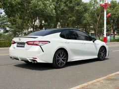 2022 Toyota Camry 2.5S Fashion, белый — фото 6