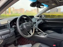 2022 Toyota Camry 2.5S Fashion, белый — фото 11