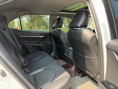 2022 Toyota Camry 2.5S Fashion, белый — фото 13