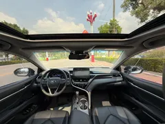 2022 Toyota Camry 2.5S Fashion, белый — фото 16