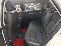 2022 Geely Emgrand 4th Gen 1.5L CVT Flagship, белый — фото 5