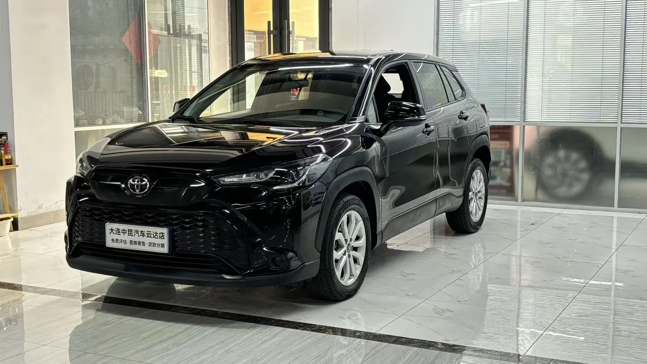 2022 Toyota Frontlander 2.0L CVT Elite