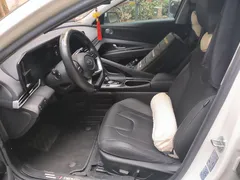 2022 Hyundai Elantra 1.5L CVT LUX Premium, белый — фото 10