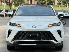 2023 Toyota Venza 2.0L CVT 2WD Luxury, белый — фото 2