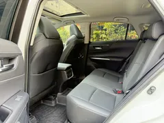2023 Toyota Venza 2.0L CVT 2WD Luxury, белый — фото 5