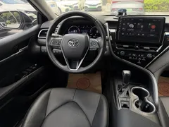 2021 Toyota Camry 2.5G Luxury — фото 6