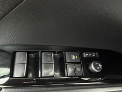 2021 Toyota Camry 2.5G Luxury — фото 11