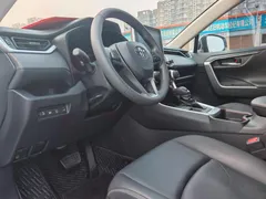2021 Toyota RAV4 2.0L CVT 4WD Premium, белый — фото 3