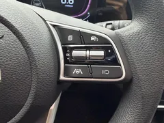 2023 Kia Seltos 1.5L IVT Luxury, белый — фото 8
