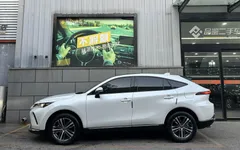 2023 Toyota Venza 2.0L CVT 2WD Luxury, белый — фото 3