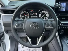 2023 Toyota Venza 2.0L CVT 2WD Luxury, белый — фото 13