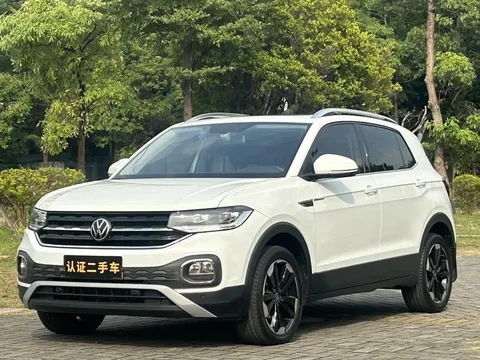 2021 Volkswagen Tacqua 1.5L AT