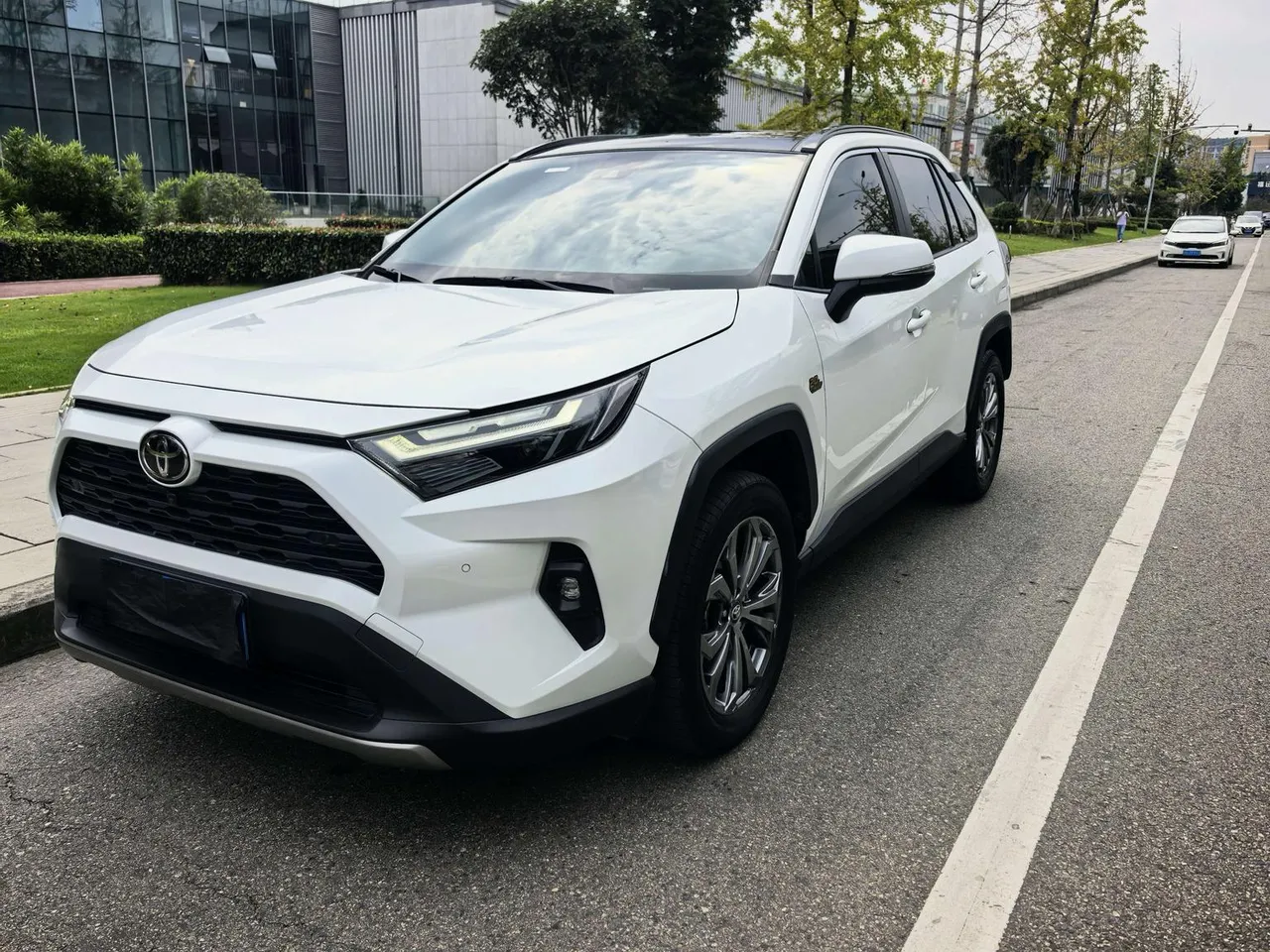 2023 Toyota RAV4 2.0L CVT 2WD Fashion Plus