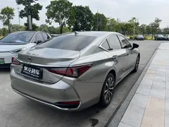 2022 Lexus ES 200 Excellence — фото 9
