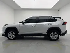 2023 Toyota RAV4 2.0L CVT 2WD, белый — фото 3