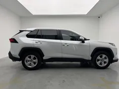 2023 Toyota RAV4 2.0L CVT 2WD, белый — фото 7