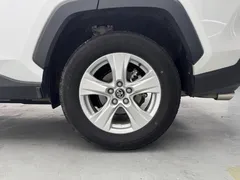 2023 Toyota RAV4 2.0L CVT 2WD, белый — фото 15