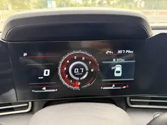 2022 Hyundai Elantra 1.5L CVT LUX Premium, белый — фото 4