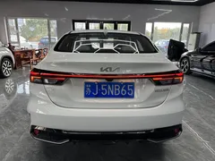 2023 Kia Cerato 1.5L IVT Luxury, белый — фото 6