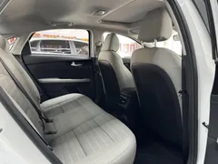2023 Kia Cerato 1.5L IVT Luxury, белый — фото 11