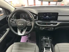 2023 Kia Cerato 1.5L IVT Luxury, белый — фото 17