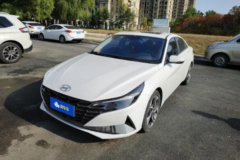2021 Hyundai Elantra 1.5L CVT LUX Premium