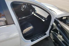2021 Hyundai Elantra 1.5L CVT LUX Premium, белый — фото 6