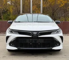 2021 Toyota Corolla 1.5L CVT GR SPORT, белый — фото 2