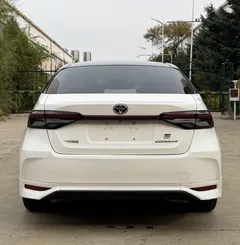 2021 Toyota Corolla 1.5L CVT GR SPORT, белый — фото 5