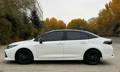 2021 Toyota Corolla 1.5L CVT GR SPORT, белый — фото 7