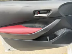 2021 Toyota Corolla 1.5L CVT GR SPORT, белый — фото 8