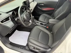 2021 Toyota Corolla 1.5L CVT GR SPORT, белый — фото 12