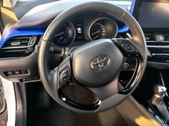 2021 Toyota C-HR 2.0L Luxury, белый — фото 7