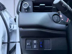 2023 Honda Vezel 1.5L CVT Pioneer, белый — фото 9