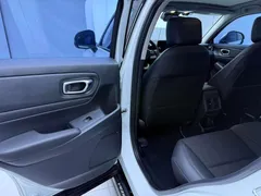 2023 Honda Vezel 1.5L CVT Pioneer, белый — фото 15