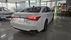 2022 Toyota Avalon 2.5L Touring Premium, белый — фото 4
